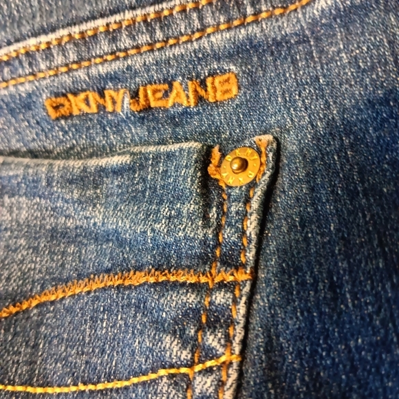 DKNY Jeans Y2K Women's Size 12 Mid-Rise Normal Straight Stretch Zip & Button - Picture 8 of 14